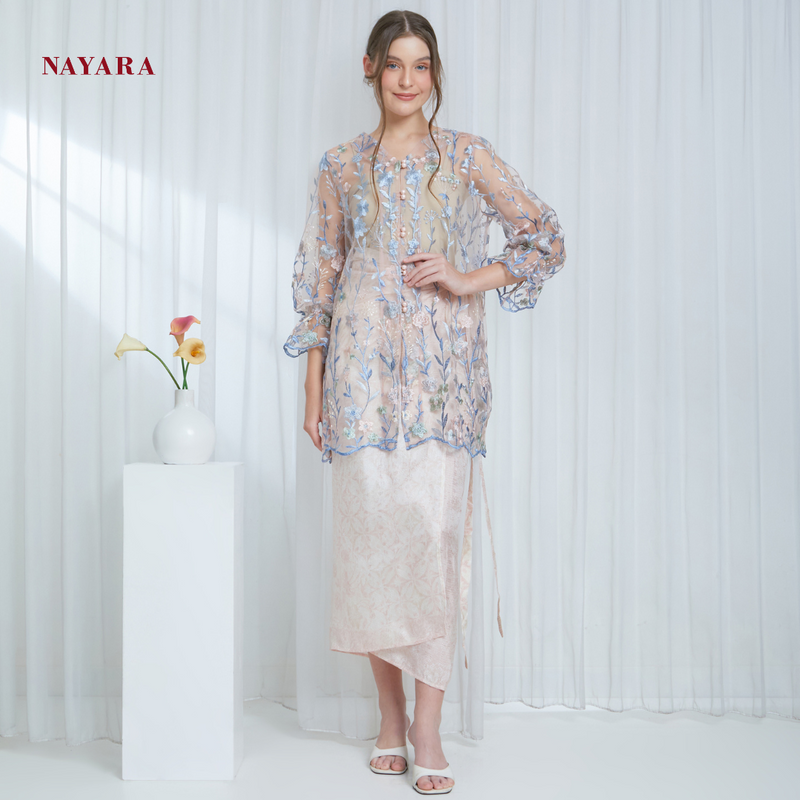 Nayara Atasan Kebaya Modern Ilyana Embroidered Tulle