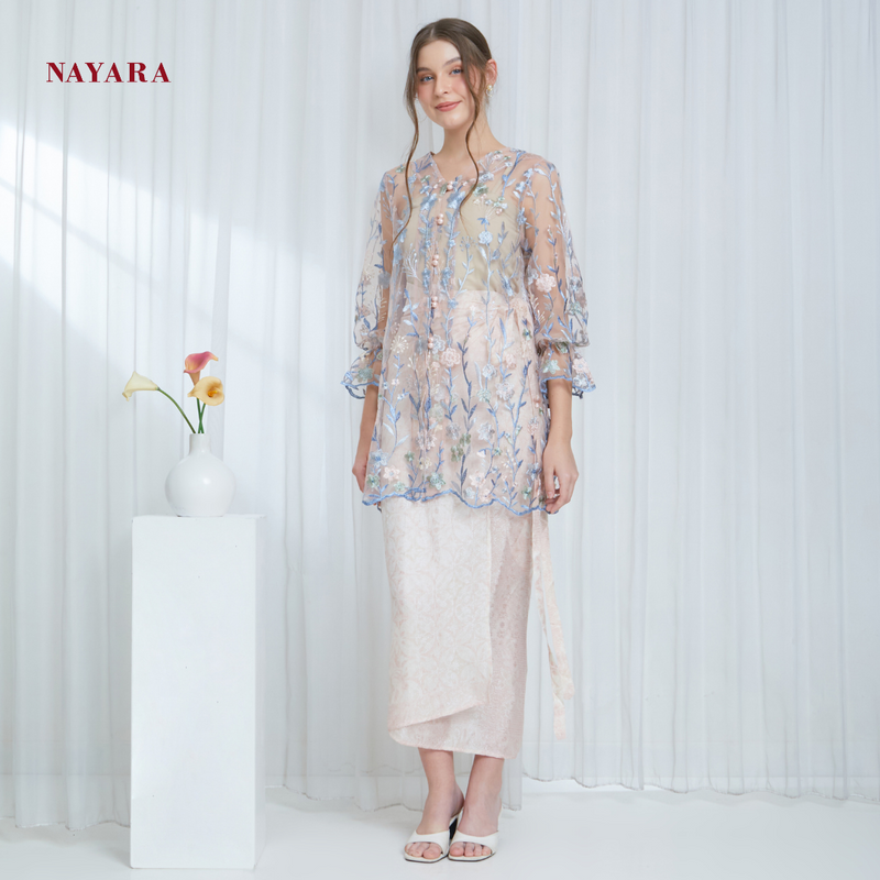 Nayara Atasan Kebaya Modern Ilyana Embroidered Tulle